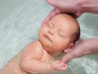 استحمام الرضع  | أساسيات تحميم الطفل الرضيع